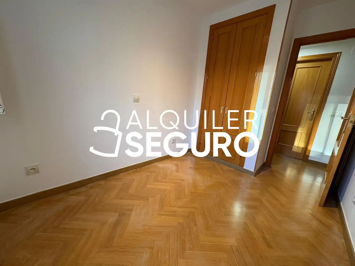 Bedroom of Flat for rent in Carabanchel