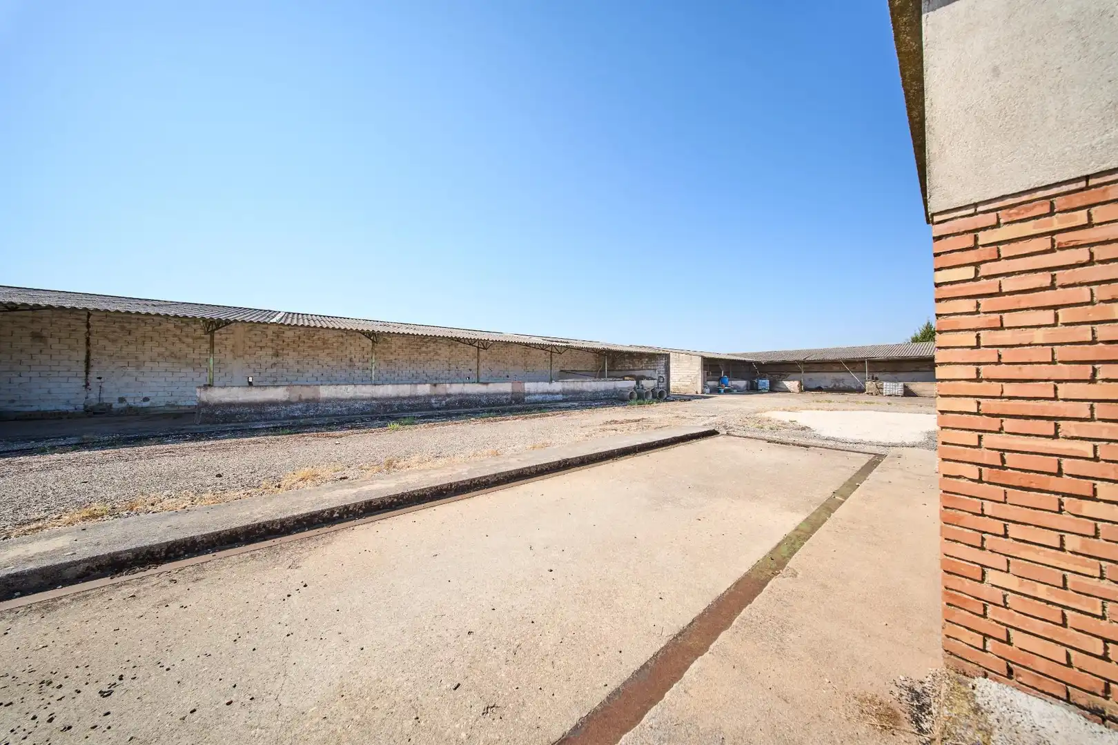 Exterior view of Industrial land for sale in La Carolina