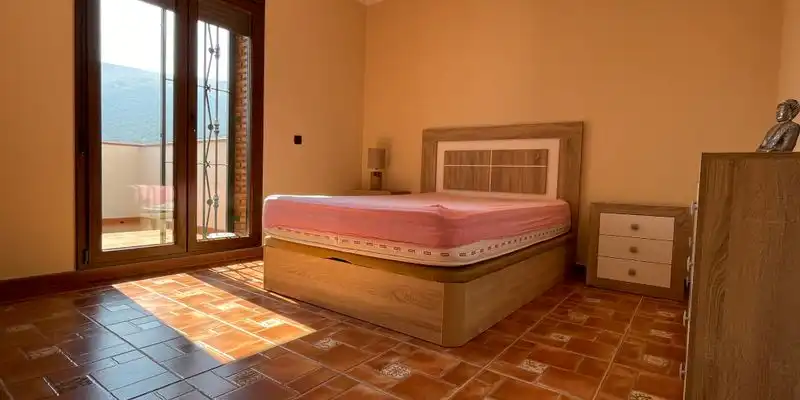 Dormitori de Casa o xalet en venda en Loja amb Aire condicionat, Jardí privat i Terrassa