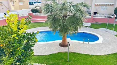 Apartamento de 2 dormitorios con zona comunitaria y piscina en Els Munts