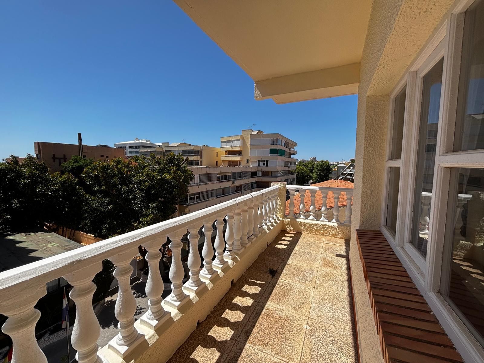 Terraza de Apartamento en venta en Torremolinos con Aire acondicionado, Terraza y Piscina