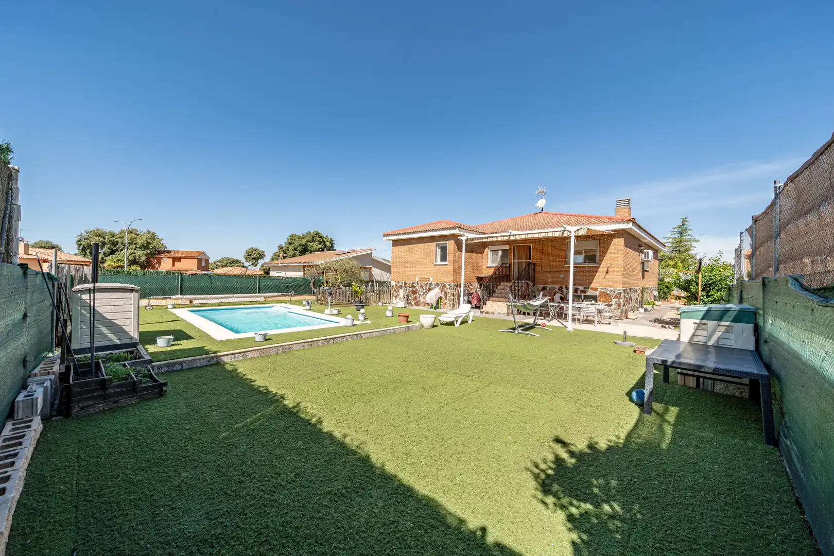 Jardín de Casa o chalet en venta en Chiloeches con Aire acondicionado, Calefacción y Jardín privado