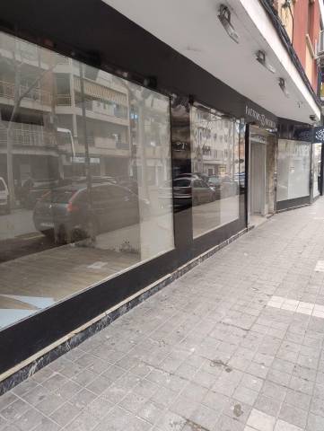 Local comercial en Venta en Calle TOLEDO en El Perchel