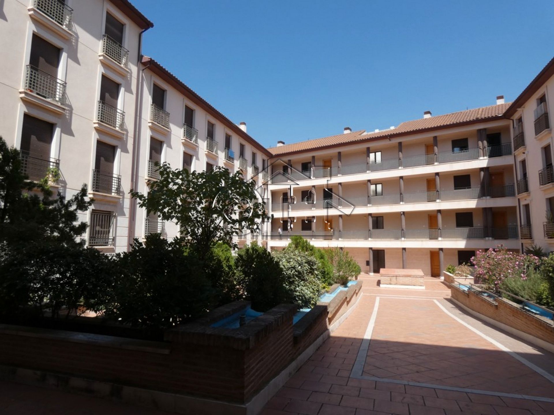 Vista exterior de Piso en venta en Ocaña con Calefacción, Parquet y Trastero