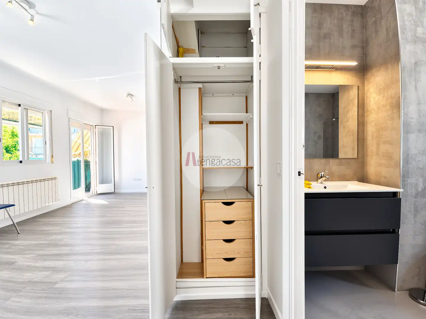 Bedroom of Flat for rent in Madrid  with Heating, Terrace and Washing machine