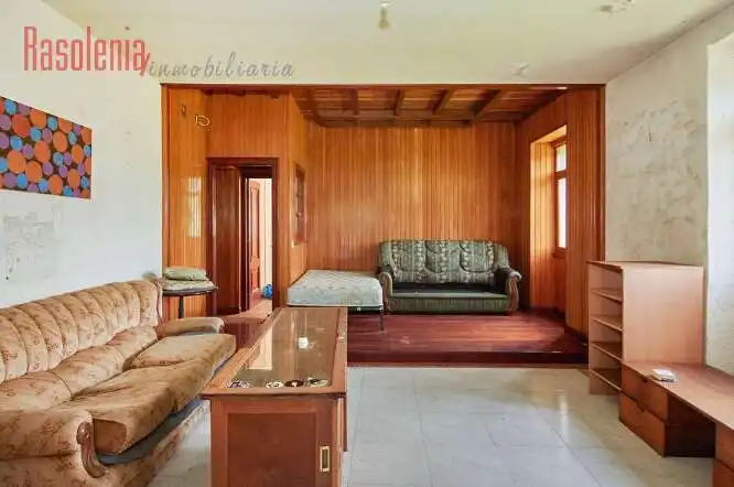 Sala de estar de Finca rústica en venta en Cervo con Calefacción y Trastero