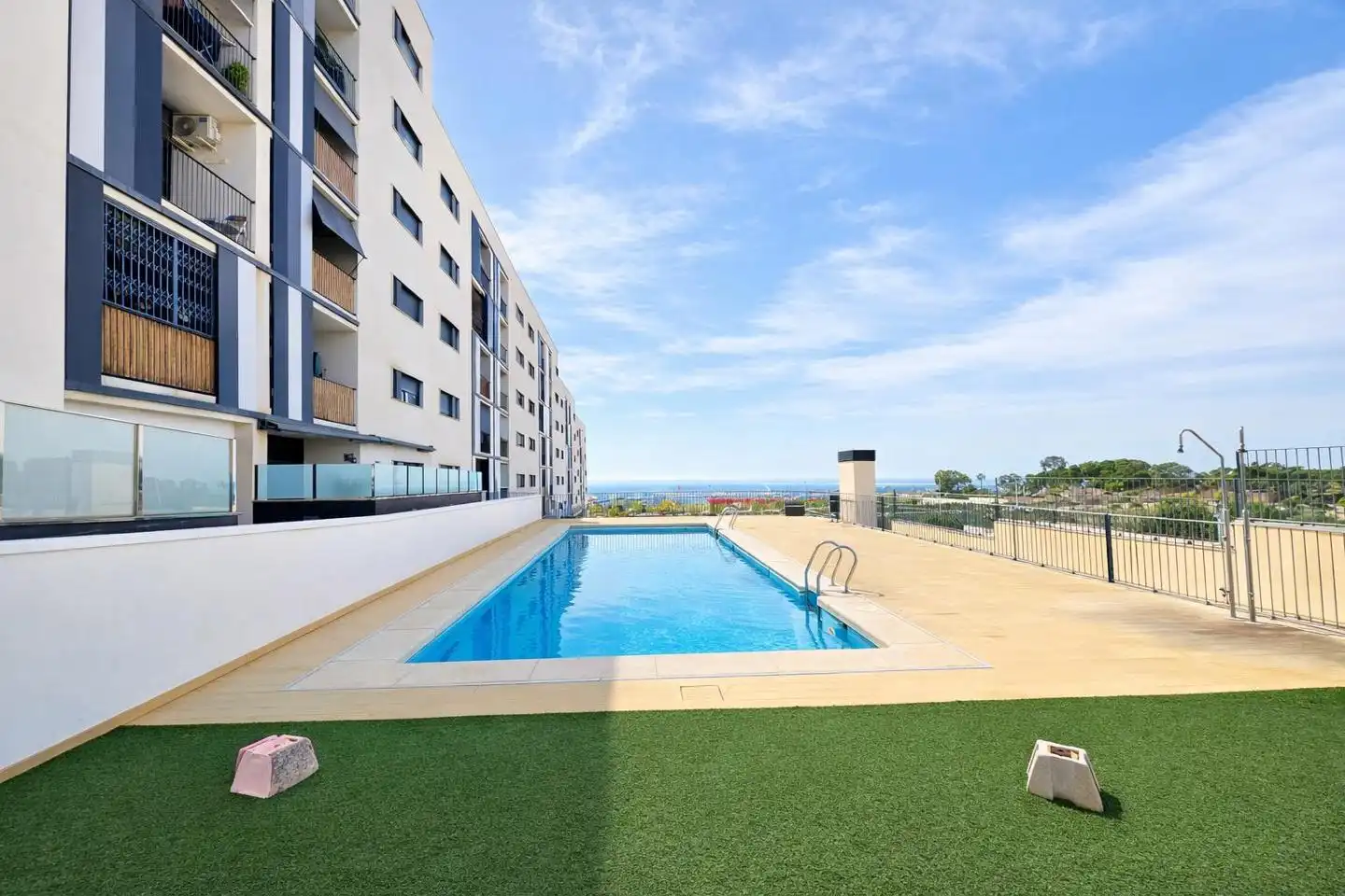 Piscina de Piso en venta en Crevillent con Aire acondicionado, Terraza y Piscina