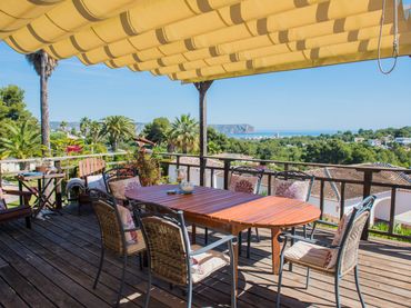 Detached house with pool for sale in Cap Martí - El Tossalet - Pinomar