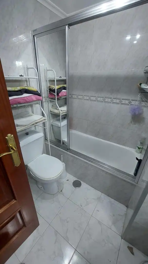 Bany de Pis en venda en Puertollano amb Calefacció, Terrassa i Traster