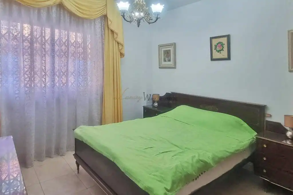 Dormitori de Apartament en venda en Arona amb Moblat