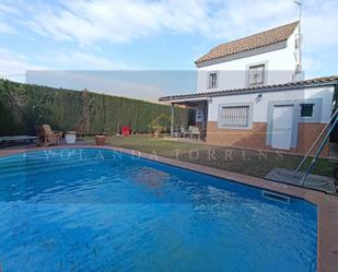 Exterior view of House or chalet for sale in Alcalá de Guadaira
