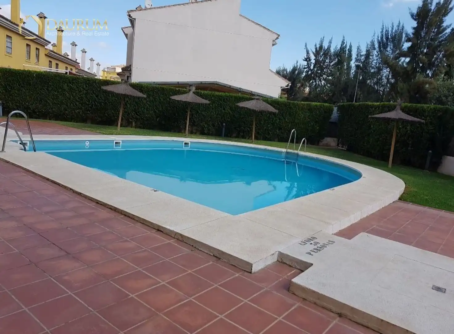 Piso con piscina en venta en AVENIDA CLARA CAMPOAMOR