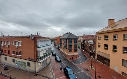 Vista exterior de Pis en venda en  Madrid Capital amb Aire condicionat i Terrassa