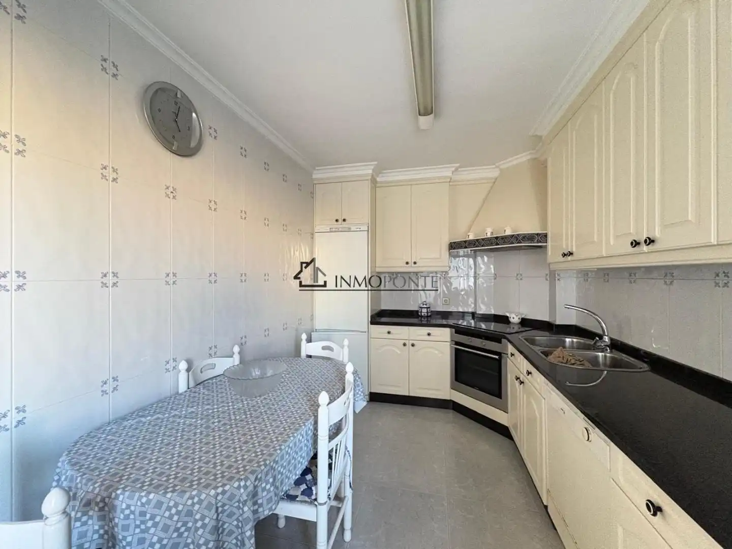 Kitchen of Flat for rent in Marín, Pontevedra