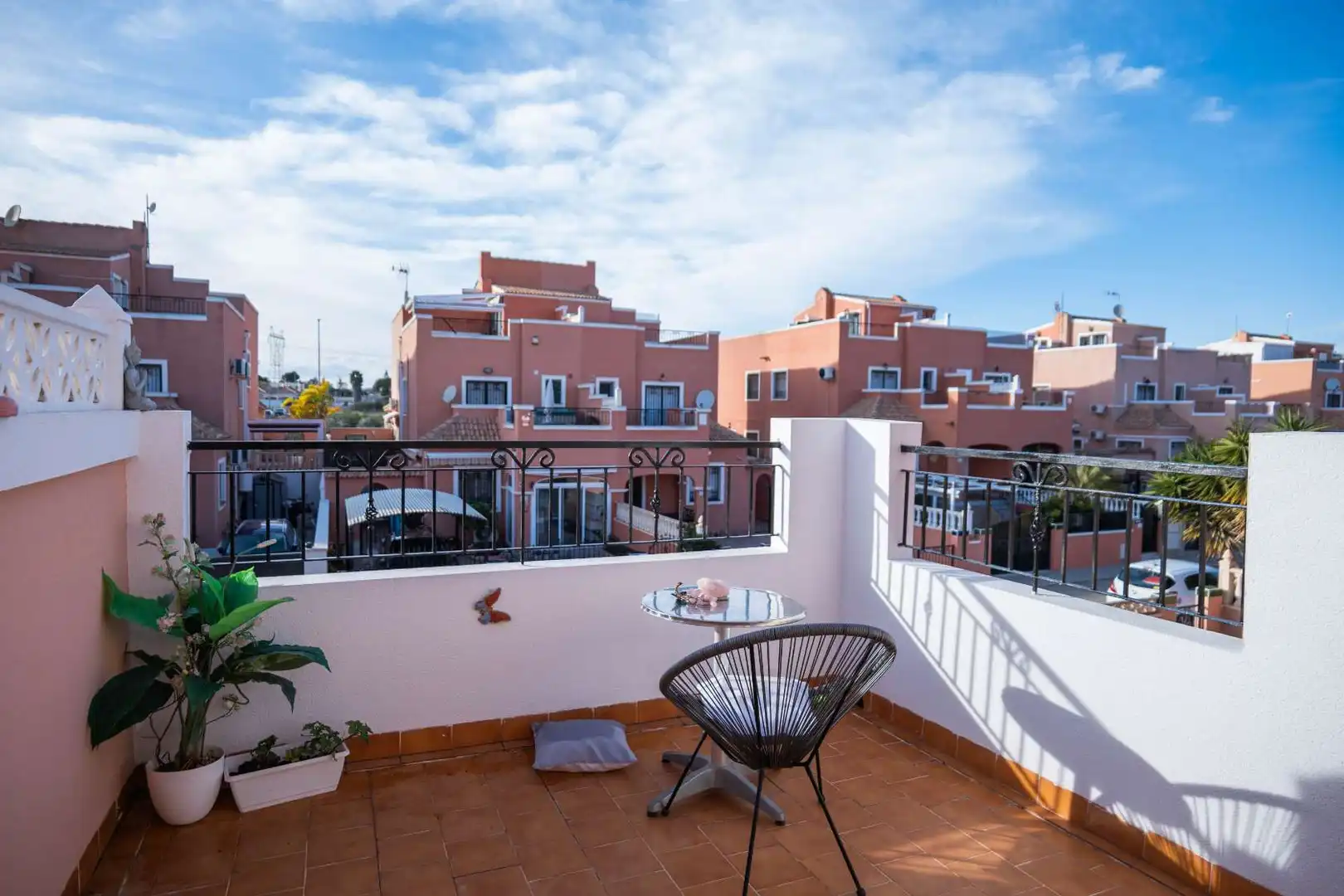 Terrassa de Casa adosada en venda en Los Montesinos amb Aire condicionat, Jardí privat i Terrassa