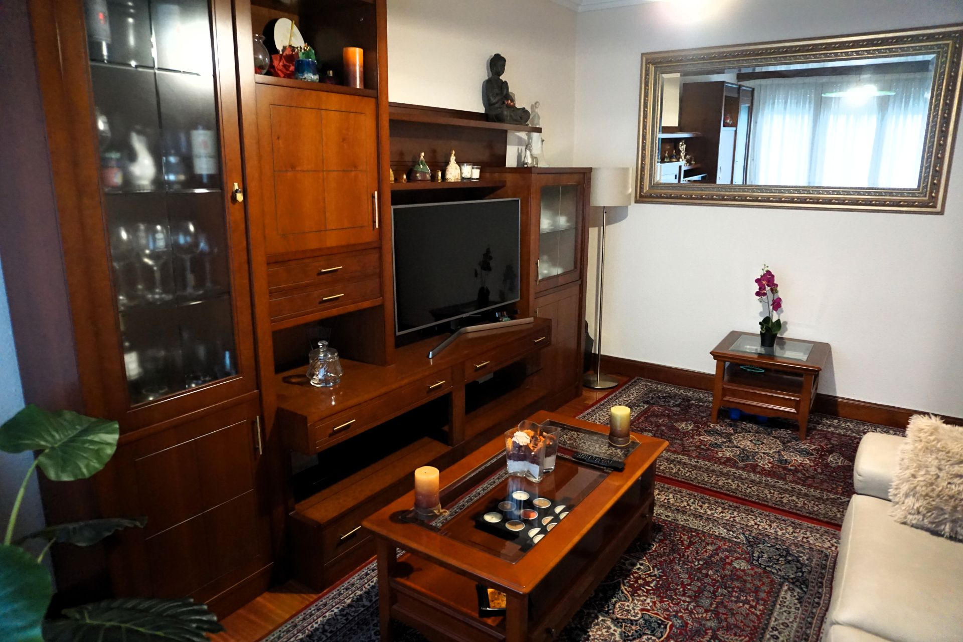 Sala d'estar de Pis en venda en Santurtzi  amb Calefacció, Moblat i Forn