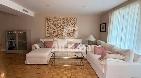 Foto 3 de Pis de lloguer a Avenida Eduardo Dato, La Buhaira, Sevilla