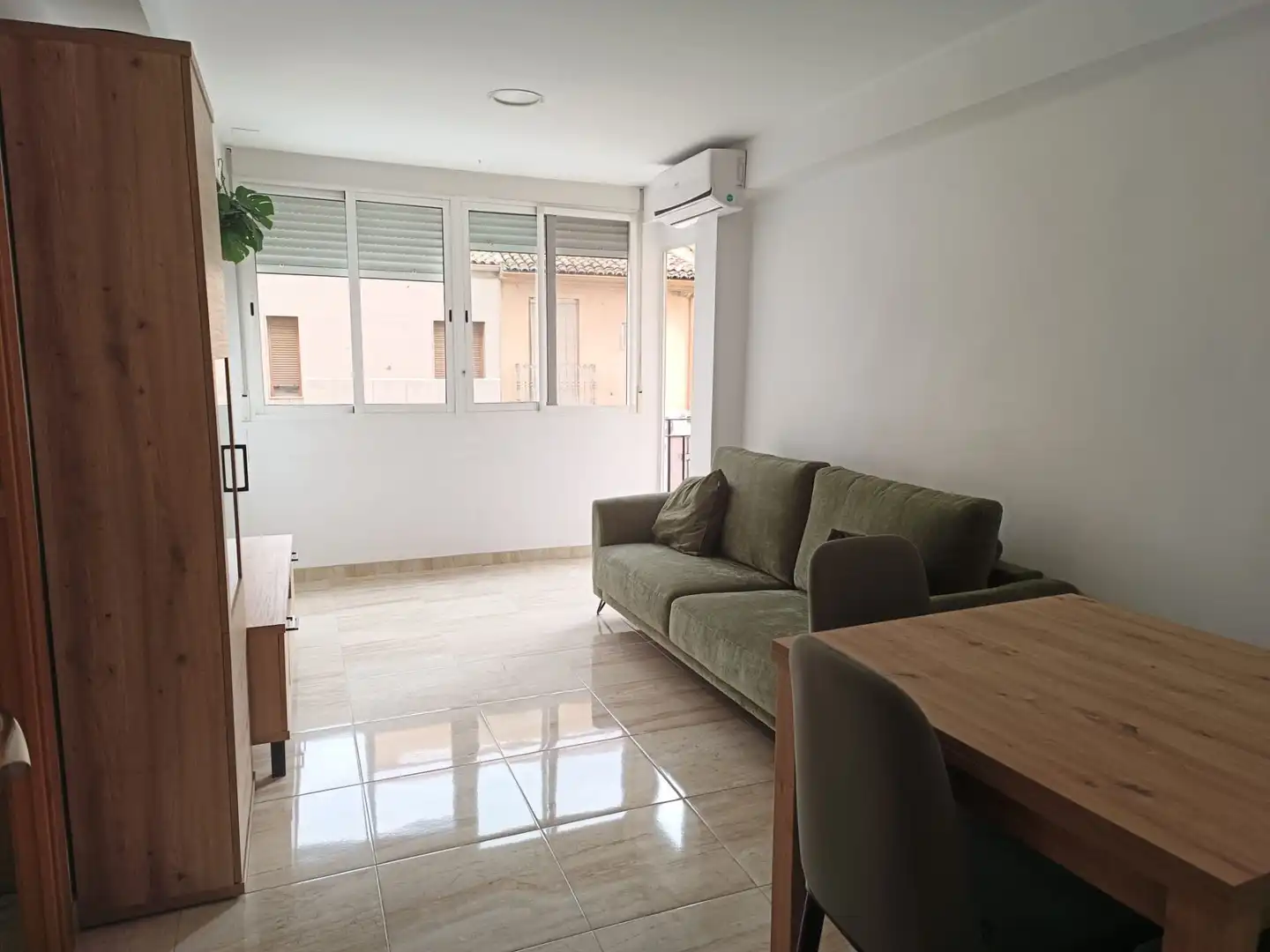Sala de estar de Piso de alquiler en Mislata con Aire acondicionado, Terraza y Amueblado