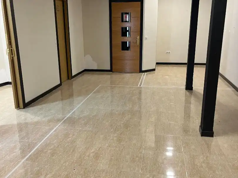 Business premises to rent in Calle Antonio Gaudí 1a