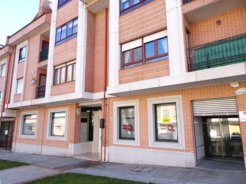 Local comercial en venda a Medina del Campo, imagen 2