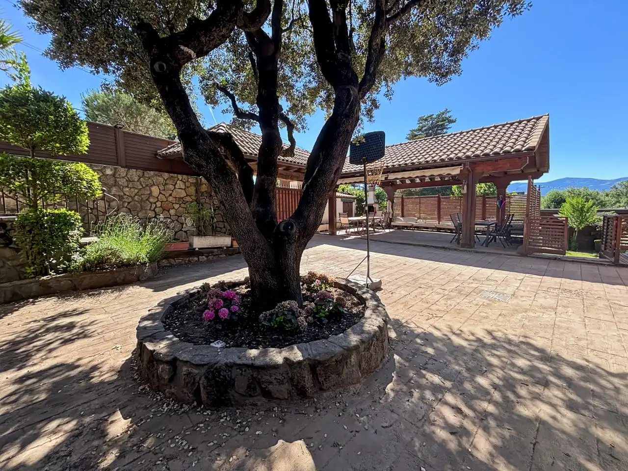 Terrassa de Casa o xalet en venda en El Escorial amb Calefacció, Jardí privat i Terrassa