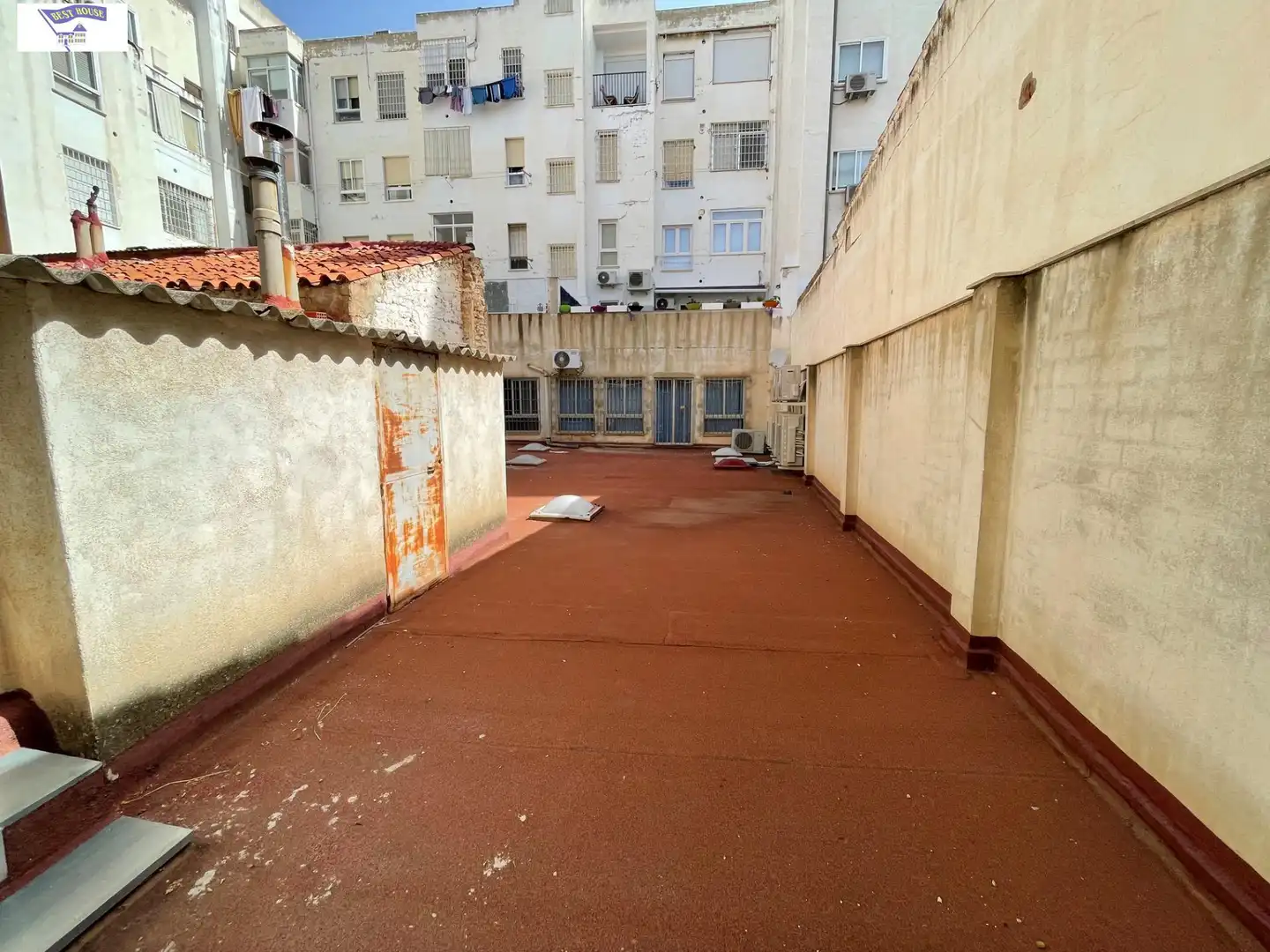 Terrassa de Oficina en venda en Albacete amb Traster