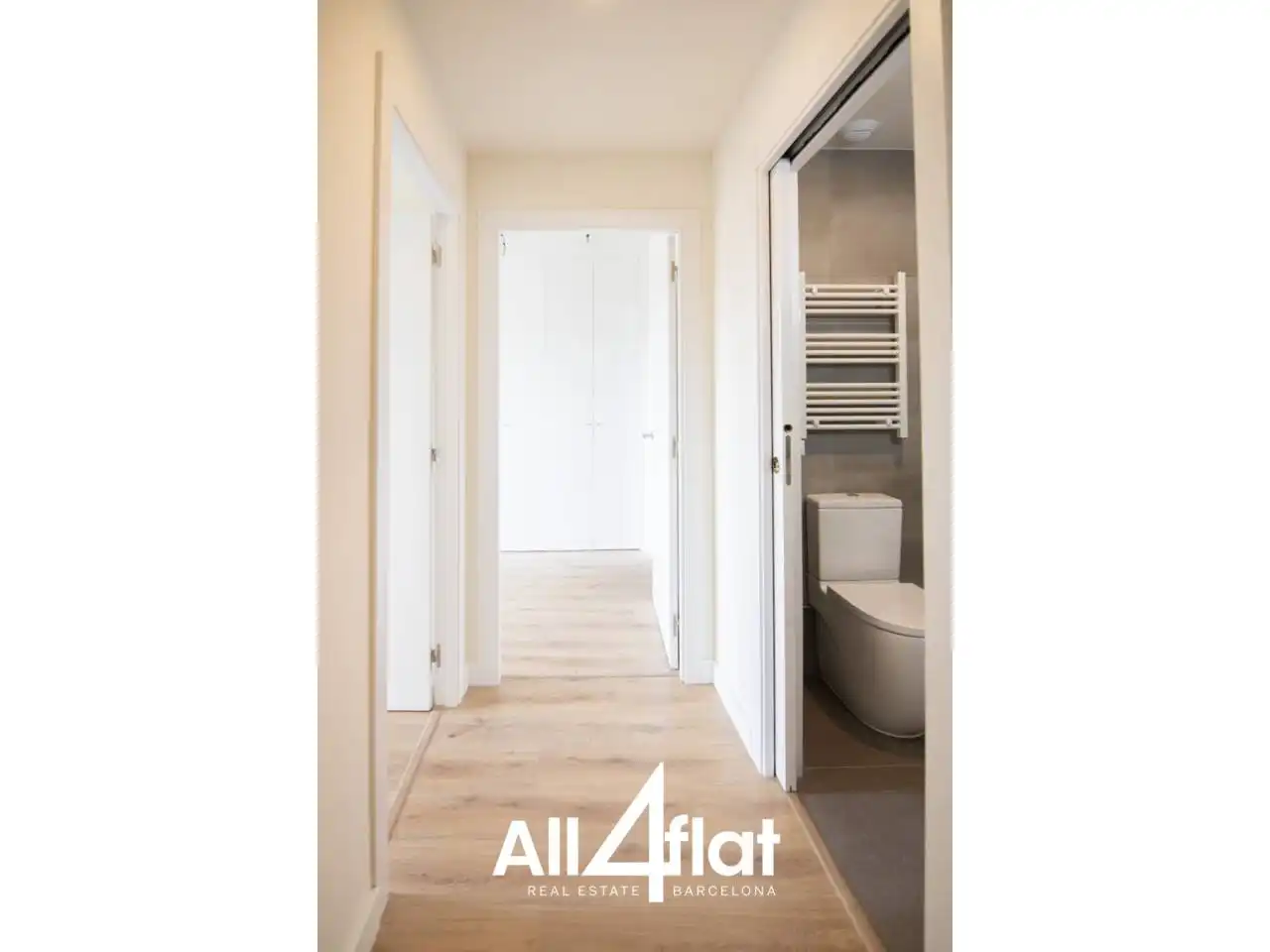 Wohnung zur Miete in Barcelona mit Klimaanlage, Heizung und Parkett