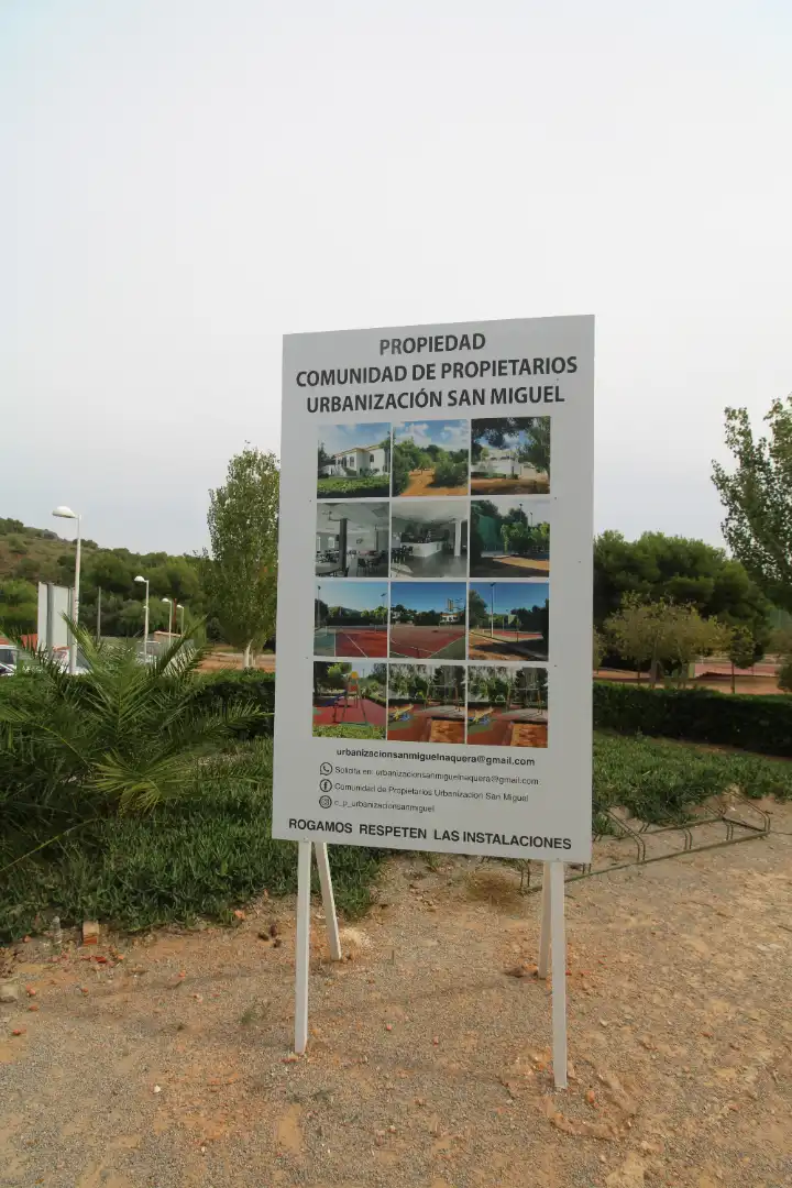 Außenansicht von Residential zum Verkauf in Náquera