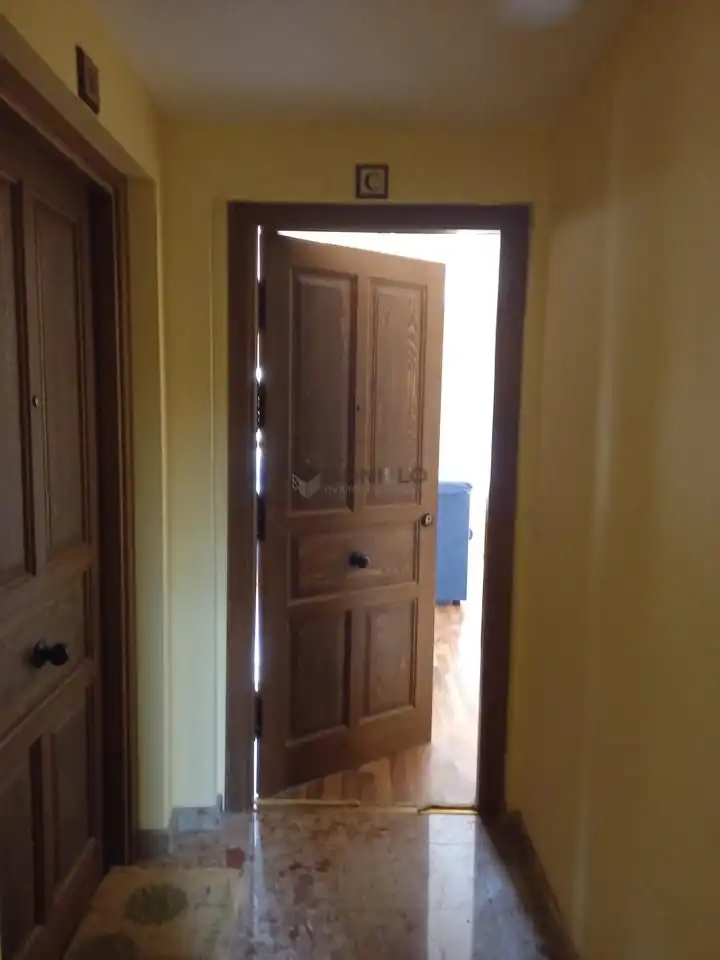 Piso en venta en Camarena de la Sierra con Calefacción, Parquet y Amueblado