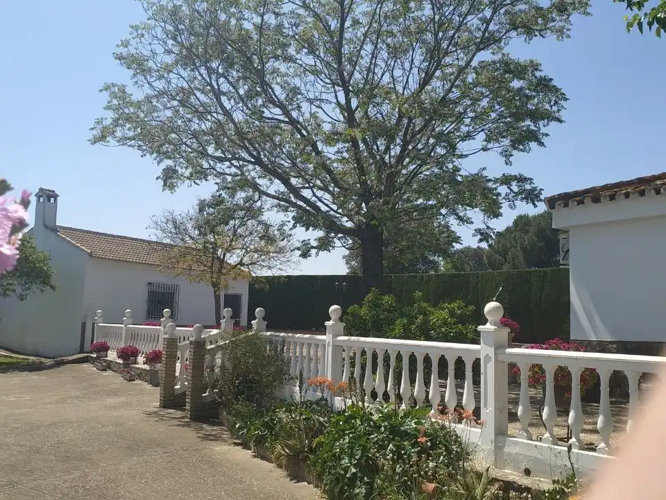 Chalet con jardín en venta en Avenida Camino Cantillana 1, imagen 58