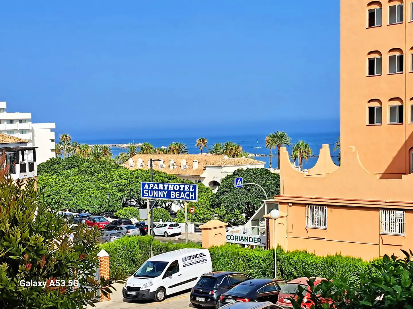 Vista exterior de Pis de lloguer en Benalmádena amb Aire condicionat, Jardí privat i Terrassa