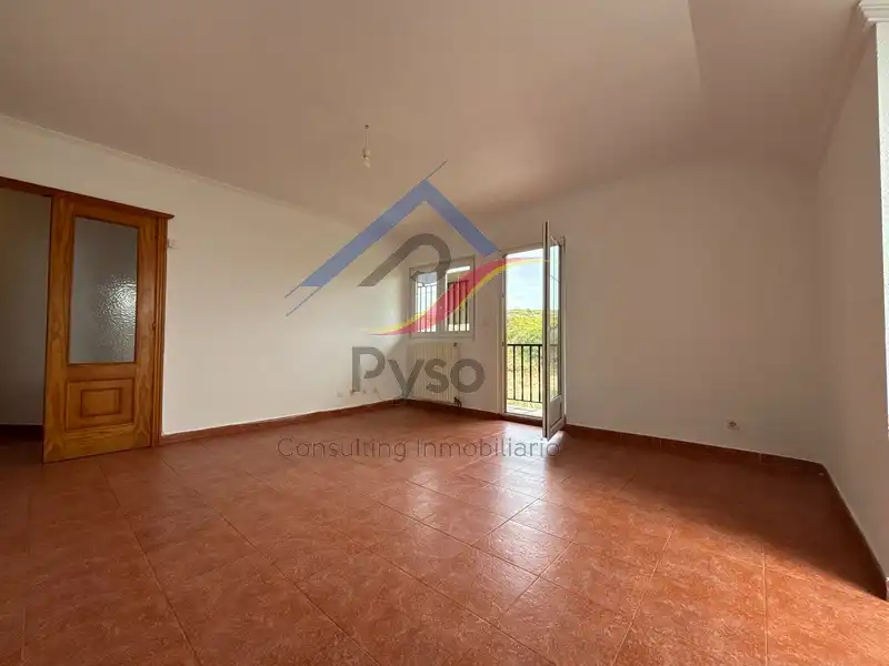 Sala d'estar de Àtic en venda en Ruiloba amb Calefacció, Jardí privat i Balcó
