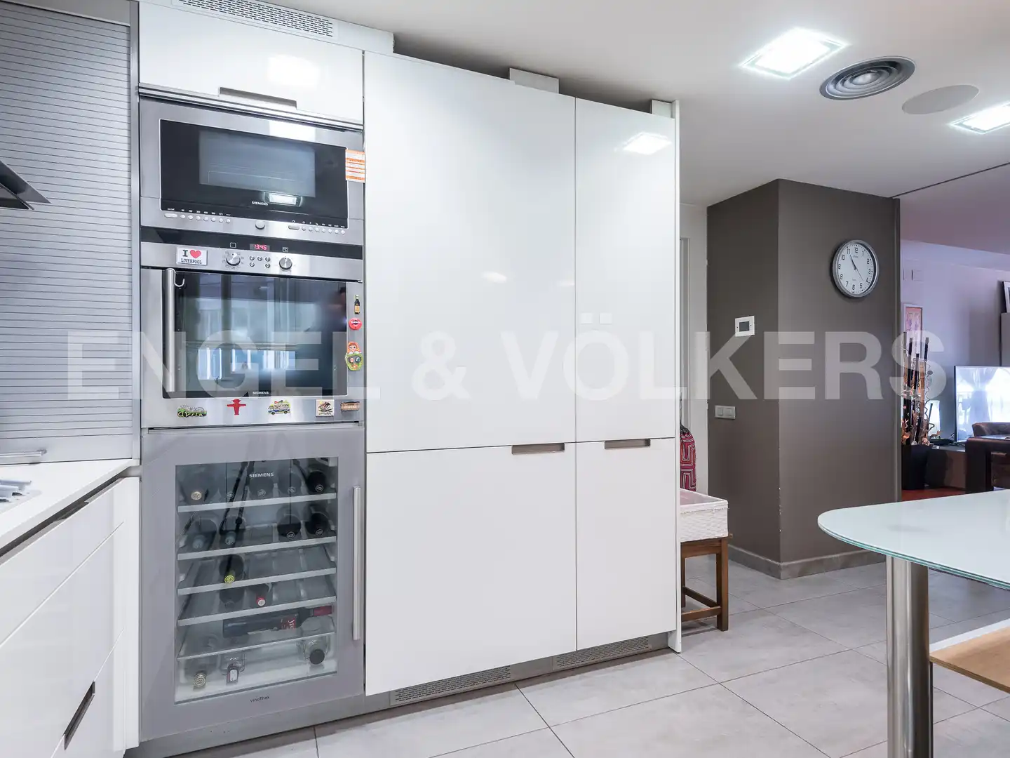 Küche von Wohnung zum Verkauf in Barcelona mit Klimaanlage, Heizung und Terrasse