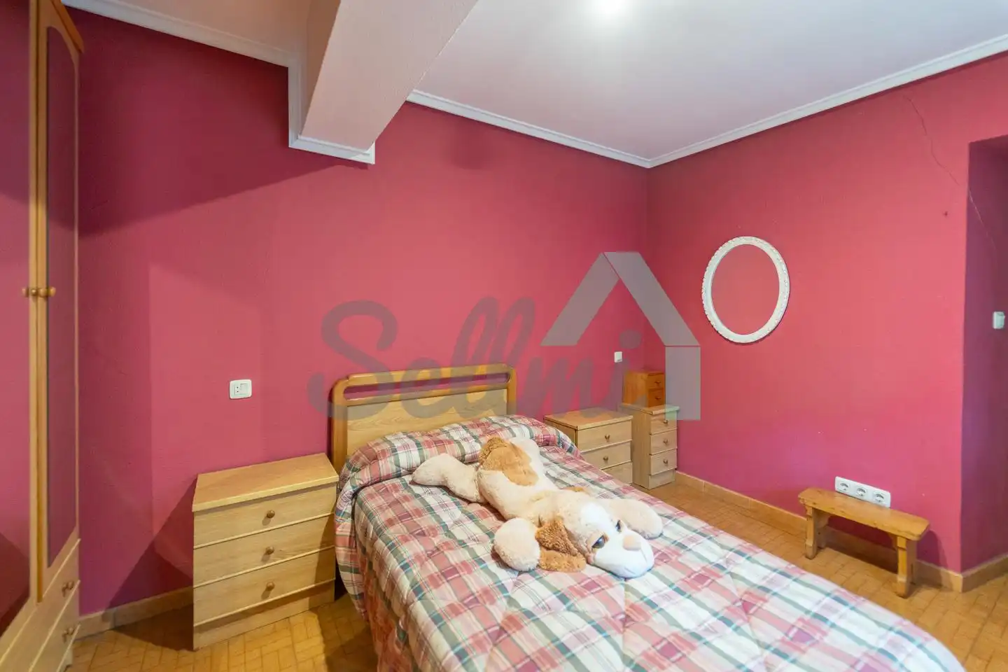 Dormitori de Casa o xalet en venda en Oviedo  amb Calefacció, Jardí privat i Terrassa