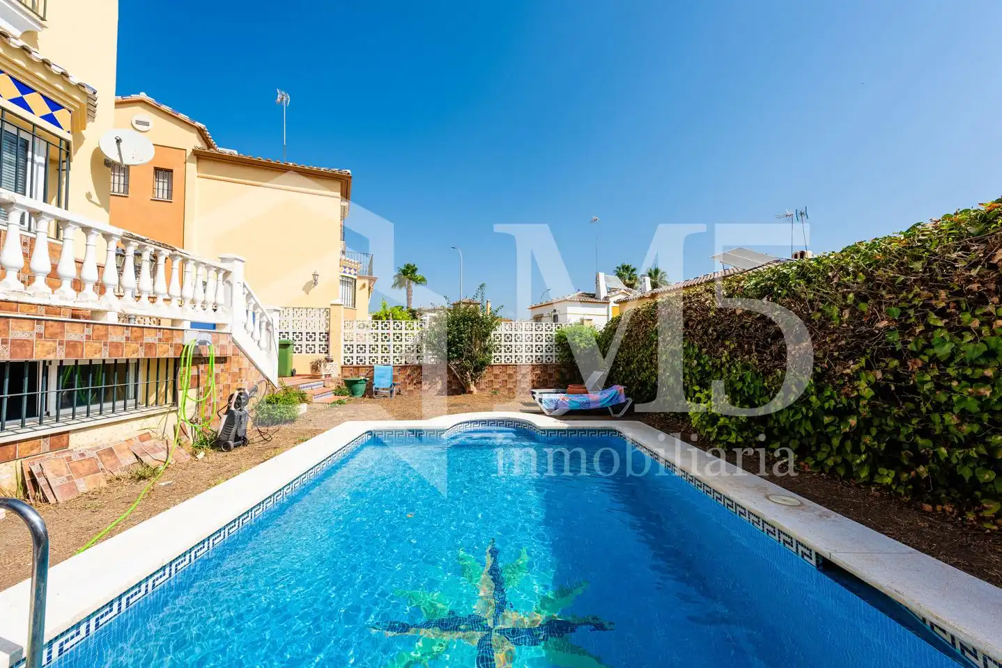 Jardí de Casa adosada en venda en Vélez-Málaga amb Aire condicionat, Jardí privat i Terrassa