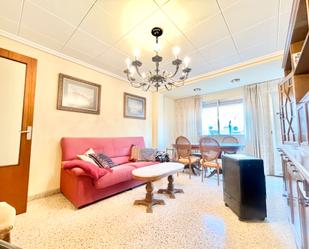 Living room of Flat for sale in  Valencia Capital  with Heating, Furnished and Balcony