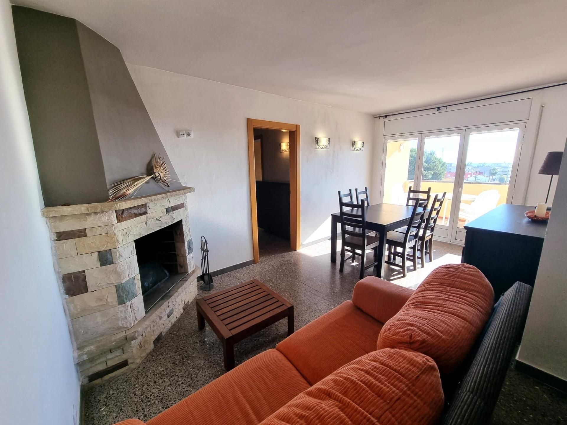Sala d'estar de Dúplex en venda en Torredembarra amb Jardí privat, Terrassa i Traster