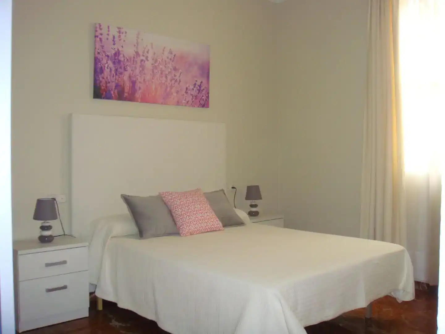 Schlafzimmer von Wohnung zur Miete in Almodóvar del Río mit Klimaanlage und Möbliert