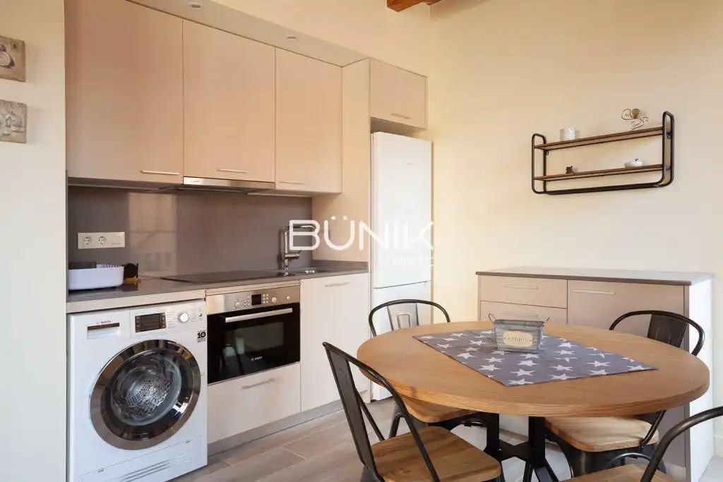 Kitchen of Flat for rent in Barcelona  with Air Conditioner, Heating and Parquet flooring
