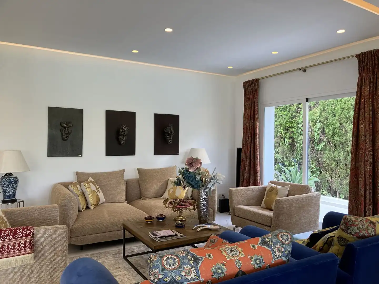 Villa con piscina in vendita a Avenida de Julio Iglesias s/n, imagen 2