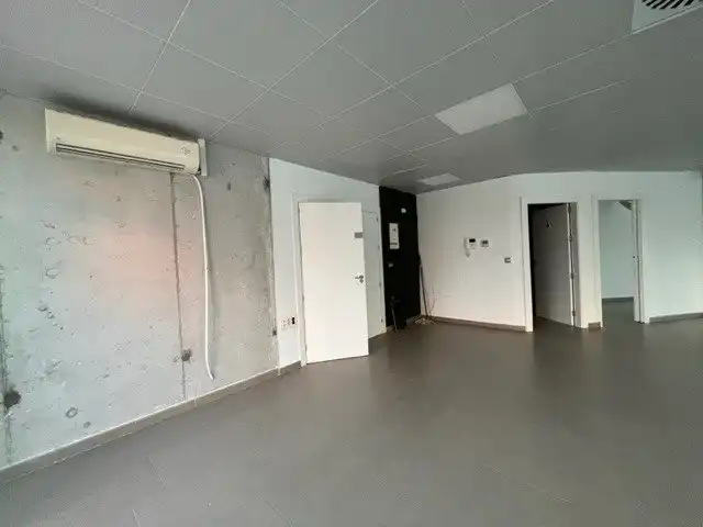 Büro zum Verkauf in Murcia mit Klimaanlage, Heizung und Terrasse