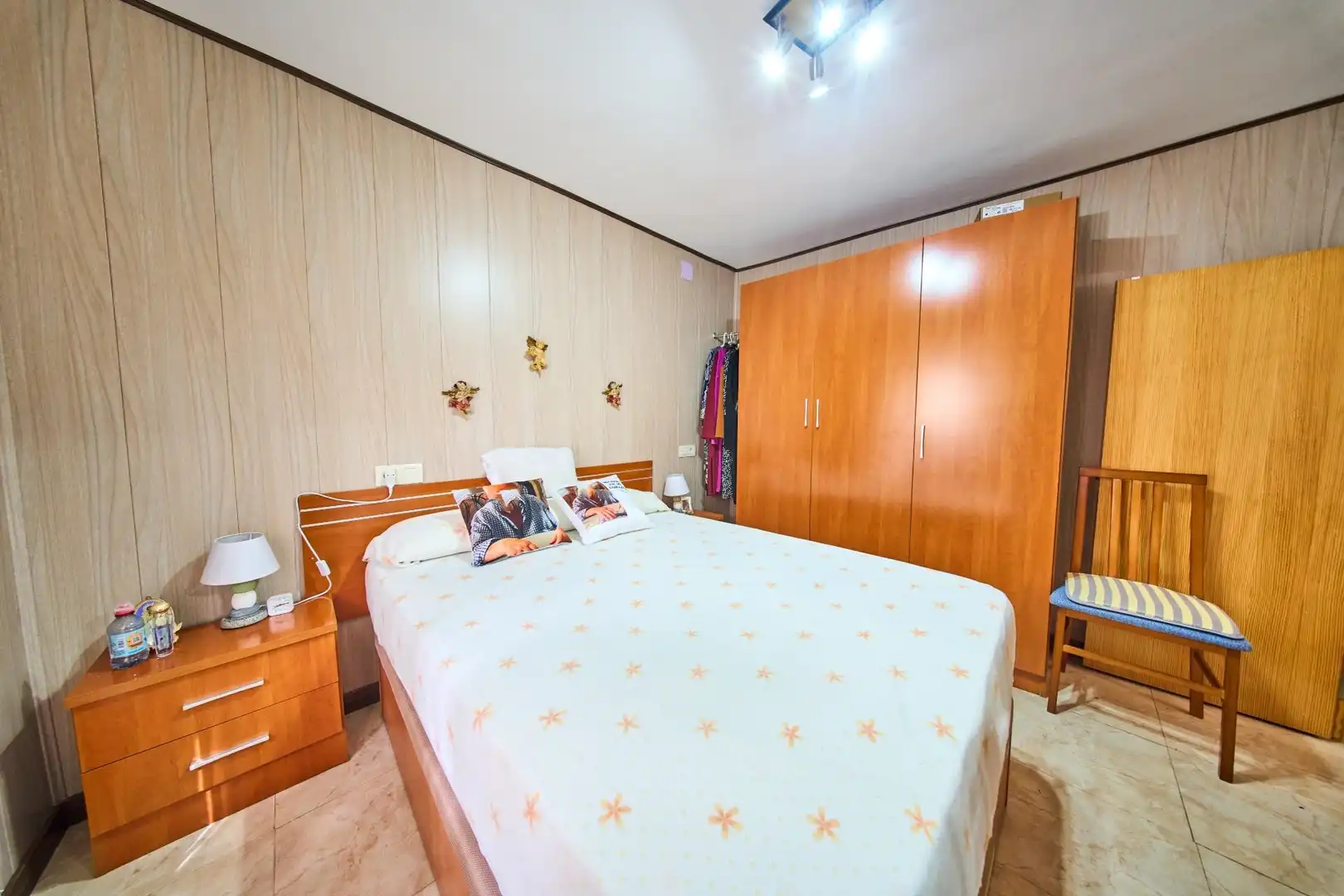 Habitación de Casa adosada en venta en Montillana