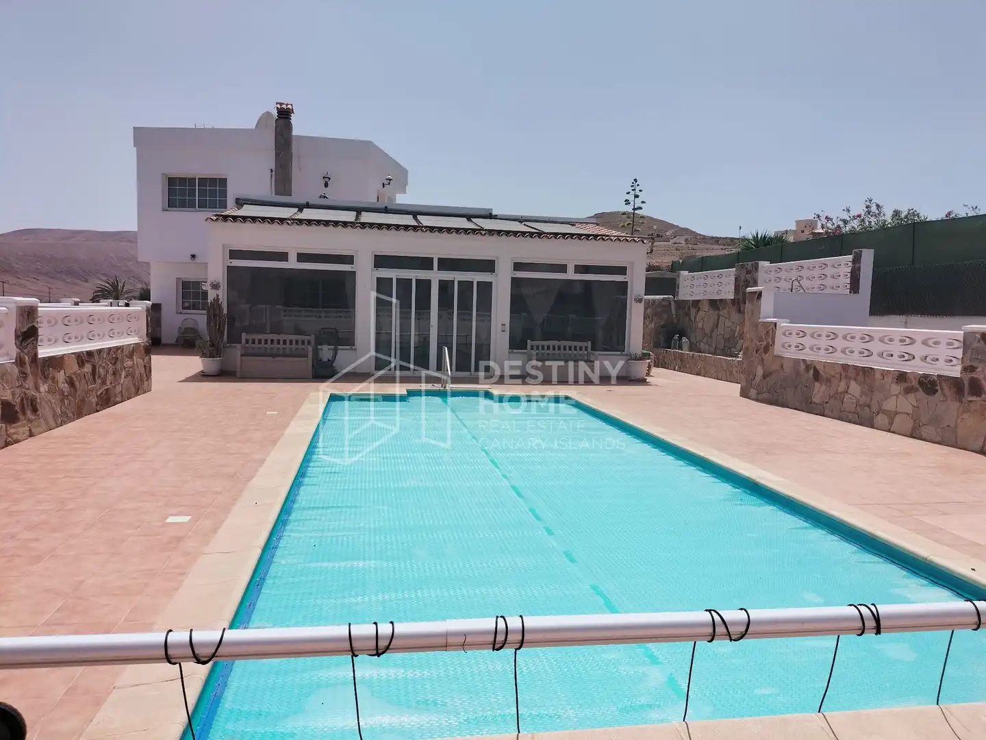 Piscina de Casa o xalet en venda en La Oliva amb Terrassa, Piscina i Moblat