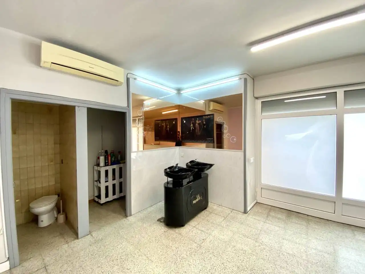 Gewerbefläche zum Verkauf in Avenida SANTA COLOMA, imagen 7