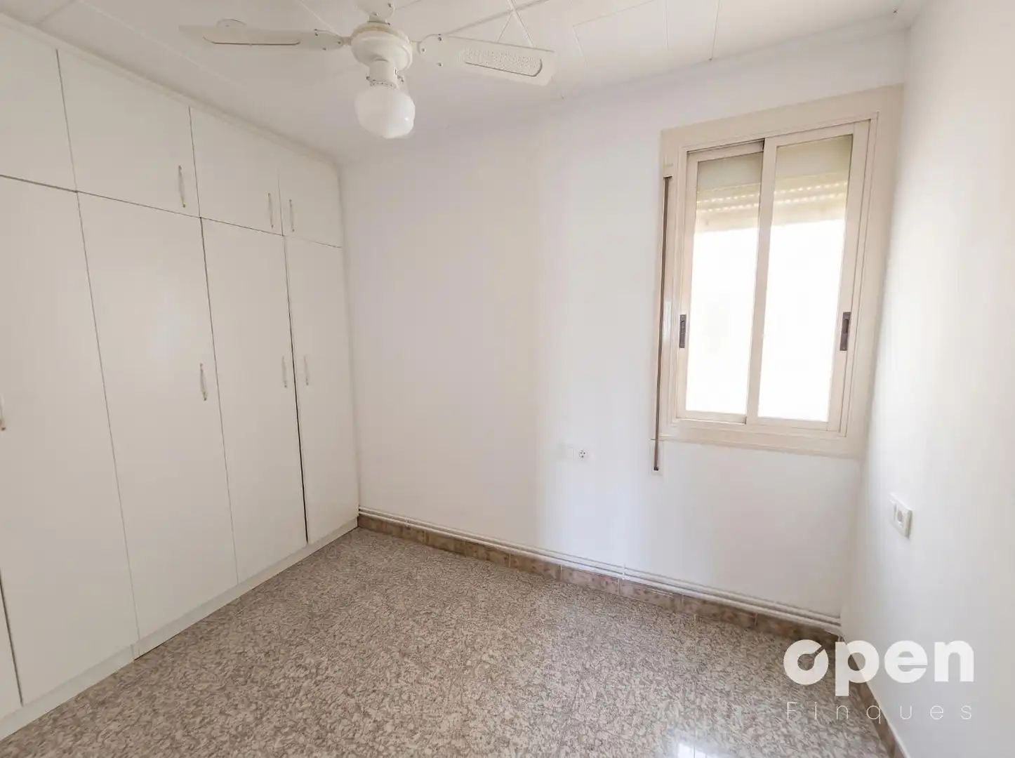 Habitación de Piso en venta en Terrassa con Aire acondicionado, Calefacción y Terraza
