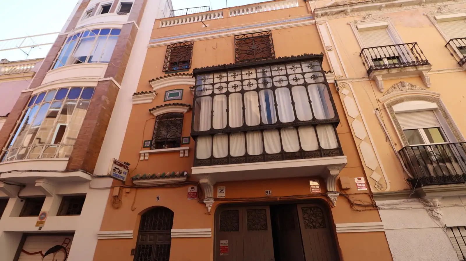 Vista exterior de Edificio en venta en Badajoz