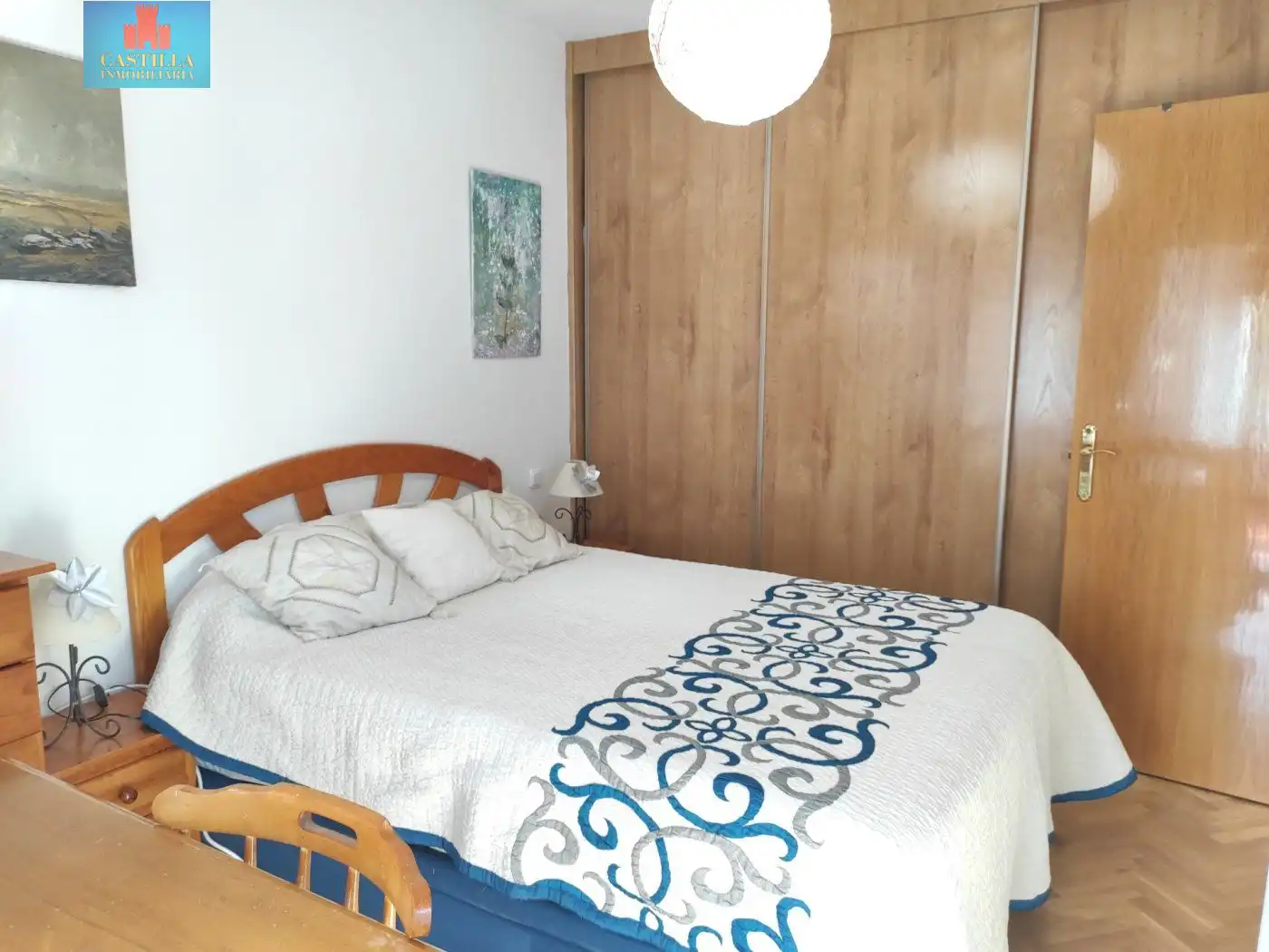 Habitación de Casa adosada en venta en Ávila con Calefacción, Jardín privado y Terraza