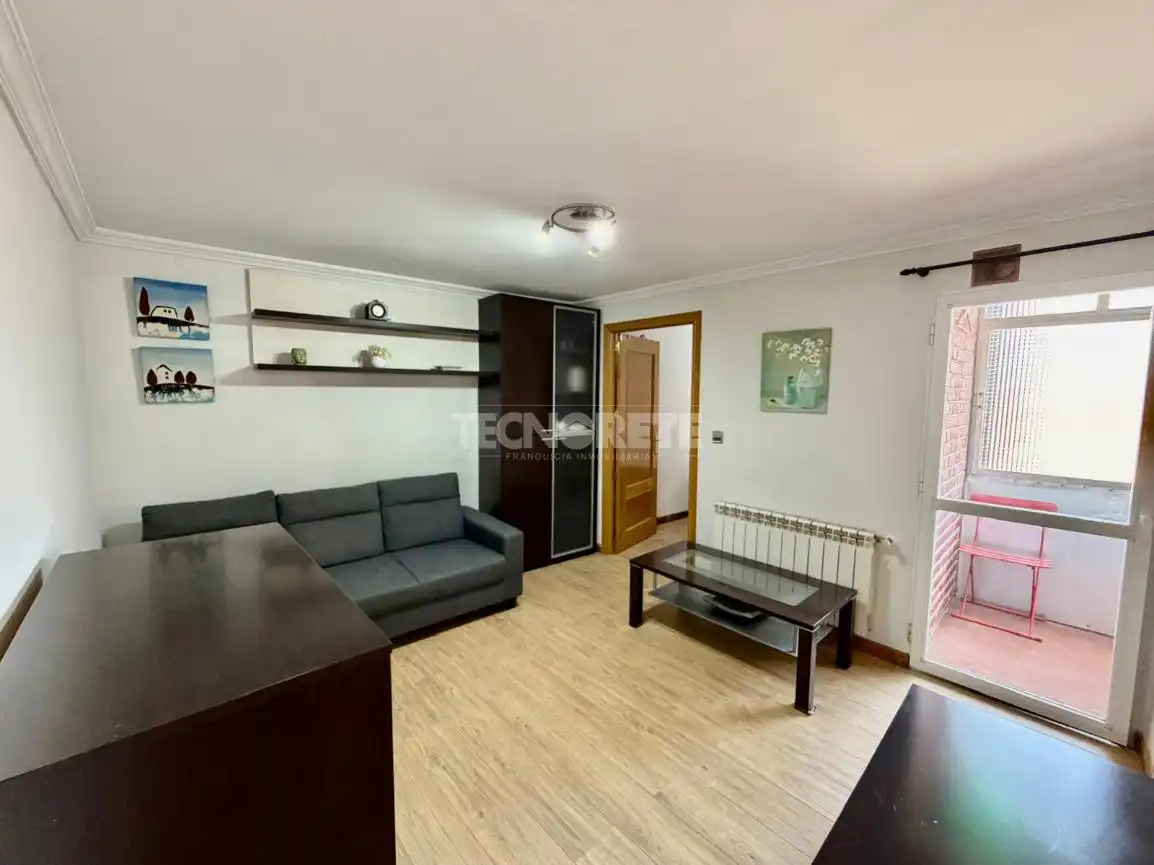 Vista exterior de Piso en venta en Madrid