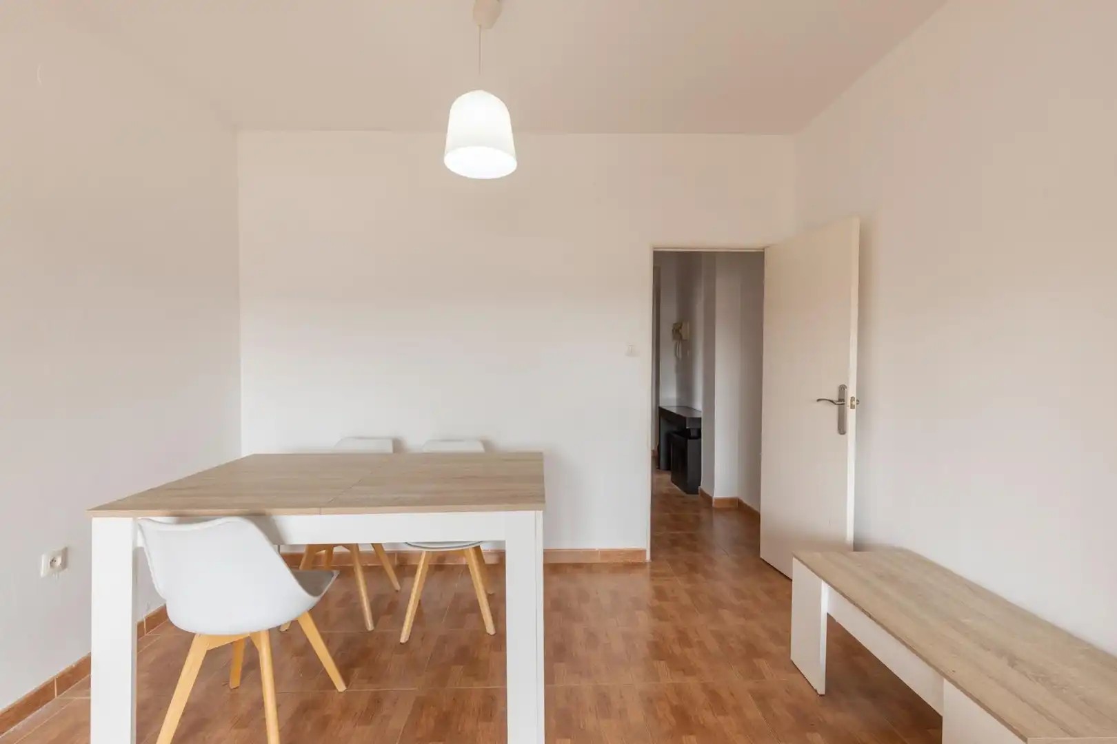 Comedor de Piso en venta en Granada con Terraza y Balcón