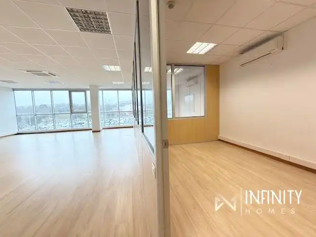 Oficina de alquiler en Txorierriko Hiribidea, Derio